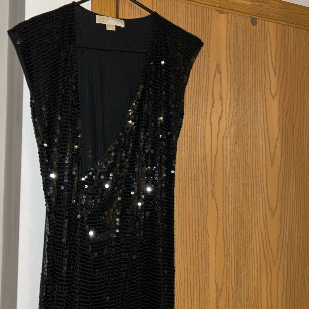Black sequins dress